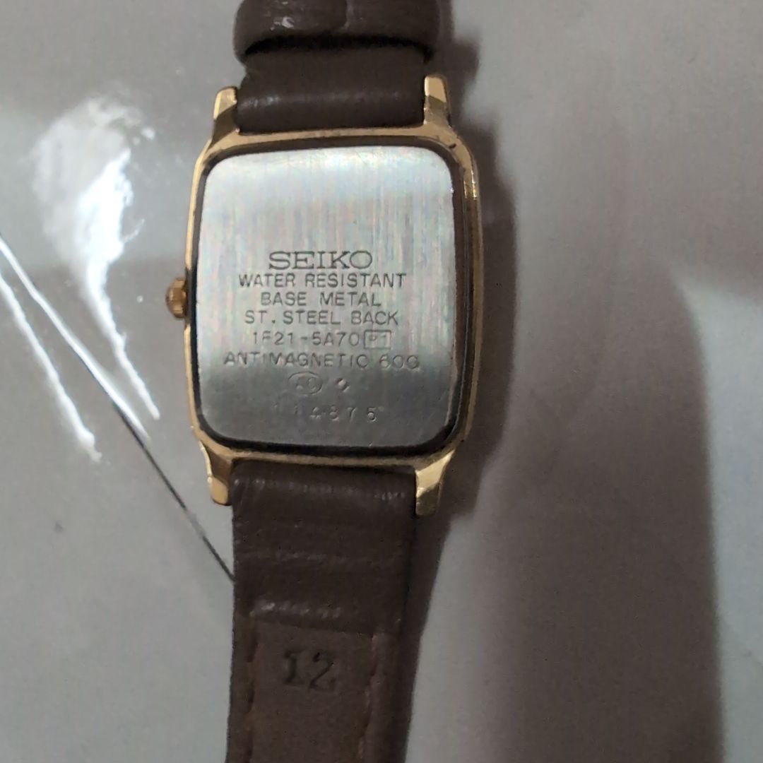 Seiko 1F21-5A70 Analog Quartz Women