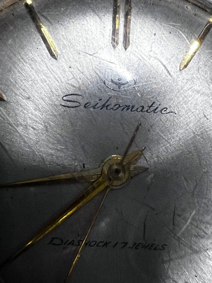 Seikomatic Analog Mechanical (Automatic) Men Vintage Seikomatic 17Jewels Rare For Parts / Junk