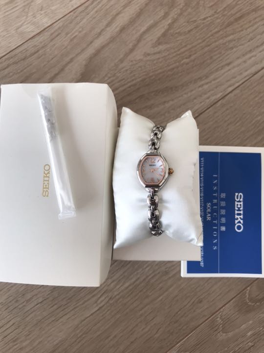 Seiko Analog Quartz Women
