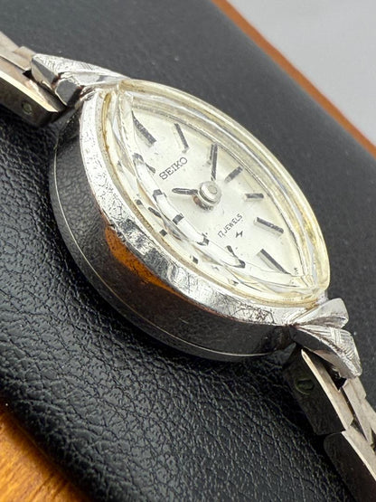 Seiko Vintage 17 Jewels 101308 Analog Mechanical (Manual) Women Manual Wind Wristwatch 15Mm Case Size Non-Working