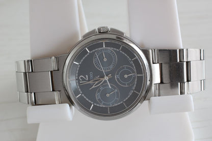 Seiko lk/lukia 5Y89-OB70 Analog Quartz Women
