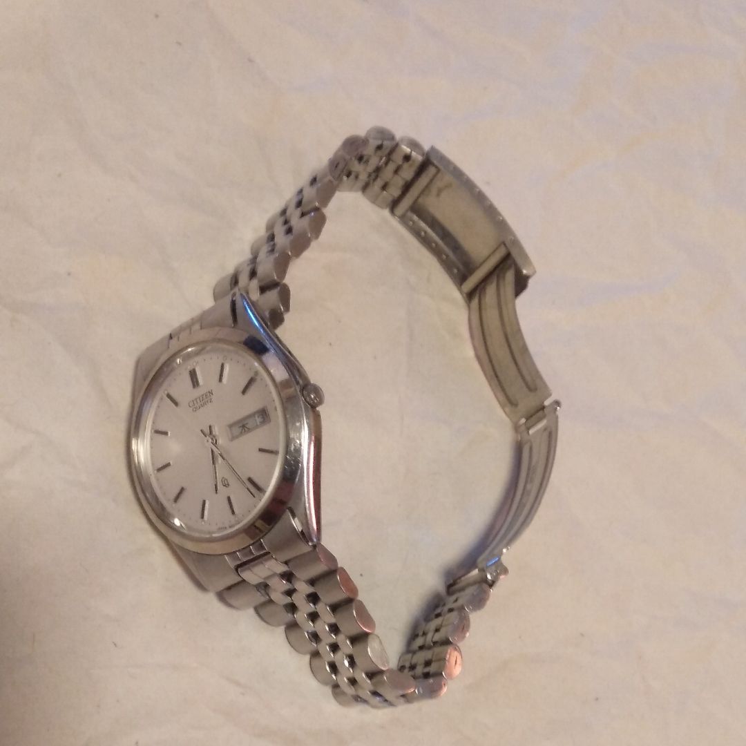 Citizen Analog Quartz Men