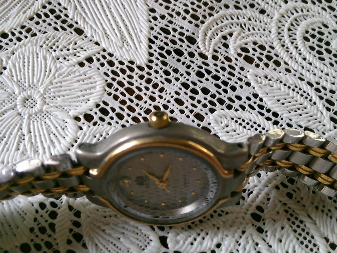Hilton Analog Quartz Women