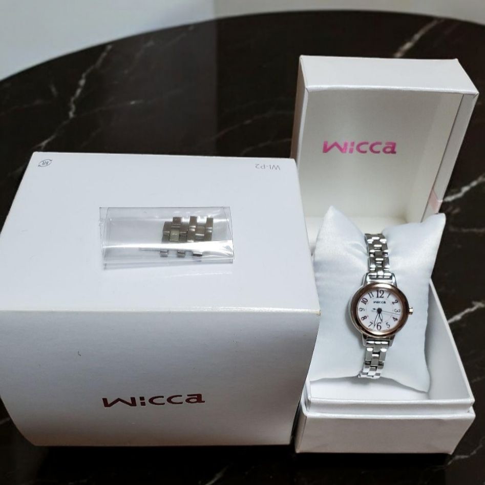 Citizen Wicca Analog Solar Women