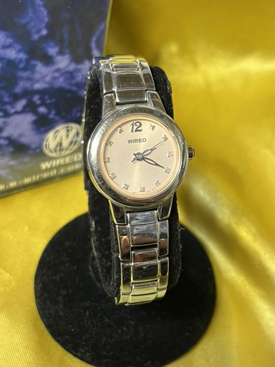 Seiko wired Analog Quartz Women ワイアード ピンクフェイス Womenウォッチ 保管品 [For Parts / Junk]