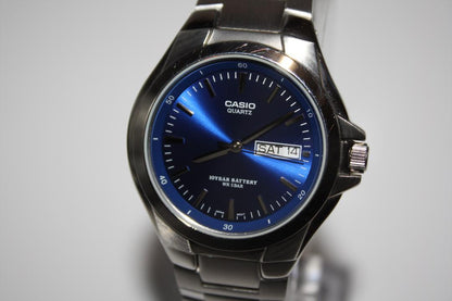 Casio Analog Quartz Men 美品 ラウンド ブルー文字盤 Menwatch