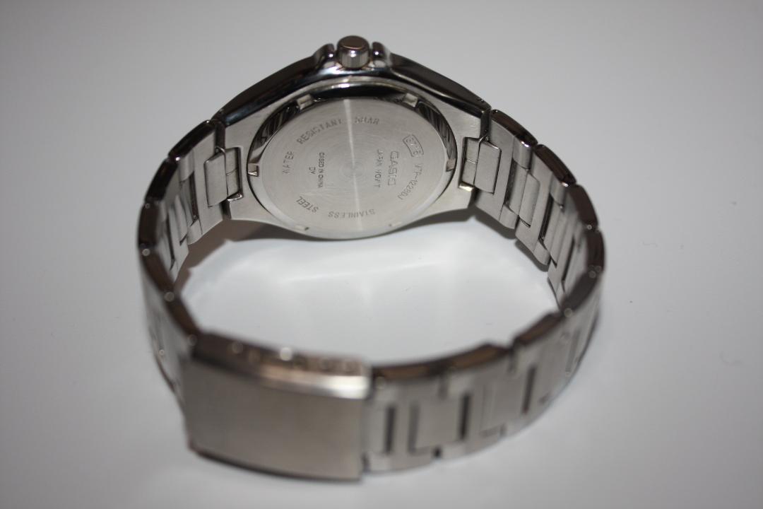Casio Analog Quartz Men 美品 ラウンド ブルー文字盤 Menwatch