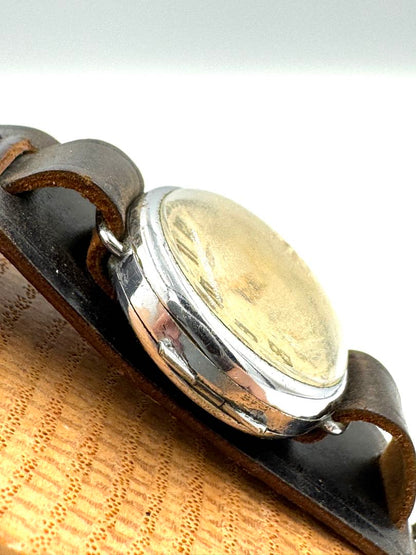 Chronometer Ruby Analog Mechanical (Manual) Women Manual Winding Watch For Parts A4059