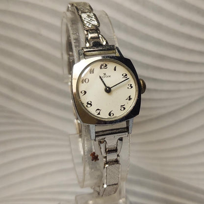 Edox 26446-8 Analog Mechanical (Manual) Women
