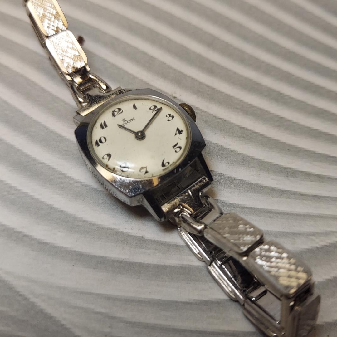 Edox 26446-8 Analog Mechanical (Manual) Women