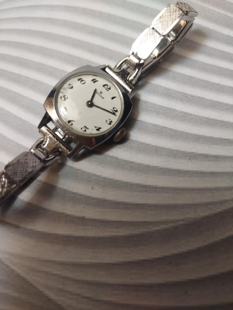 Edox 26446-8 Analog Mechanical (Manual) Women