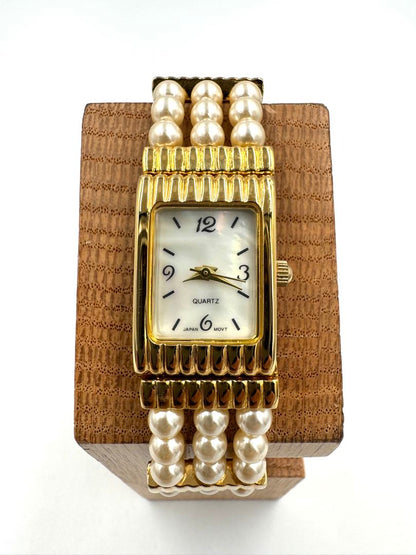 Avon Analog Quartz Women Watch