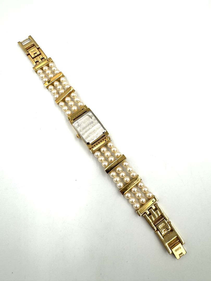Avon Analog Quartz Women Watch