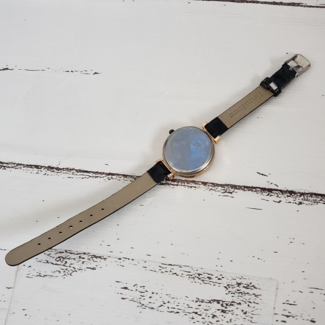 Analog Quartz Women