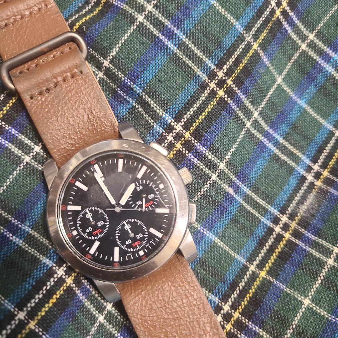 Agnes B. MILITARY V654 Analog Quartz Men