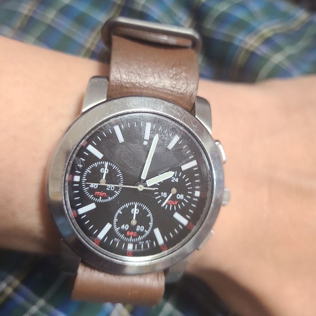 Agnes B. MILITARY V654 Analog Quartz Men