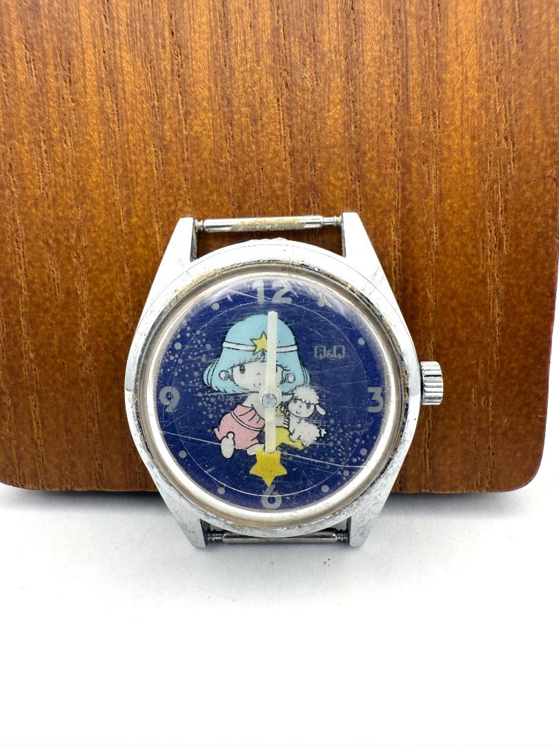 Citizen Q&Q Analog Women Ladies Wristwatch, Not Working, 32Mm Case, Cute Design, Vintage Style