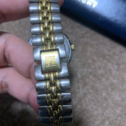 Givenchy Analog Quartz Men