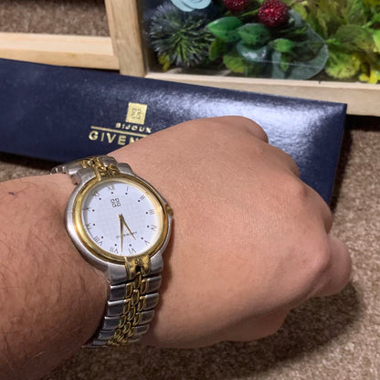 Givenchy Analog Quartz Men