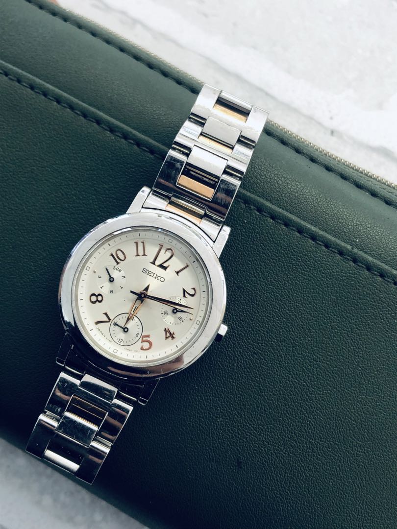 Seiko Five 5Y89-0AR0 Analog Quartz Women