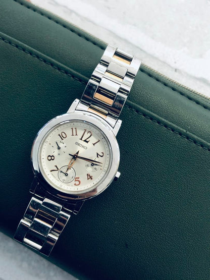 Seiko Five 5Y89-0AR0 Analog Quartz Women