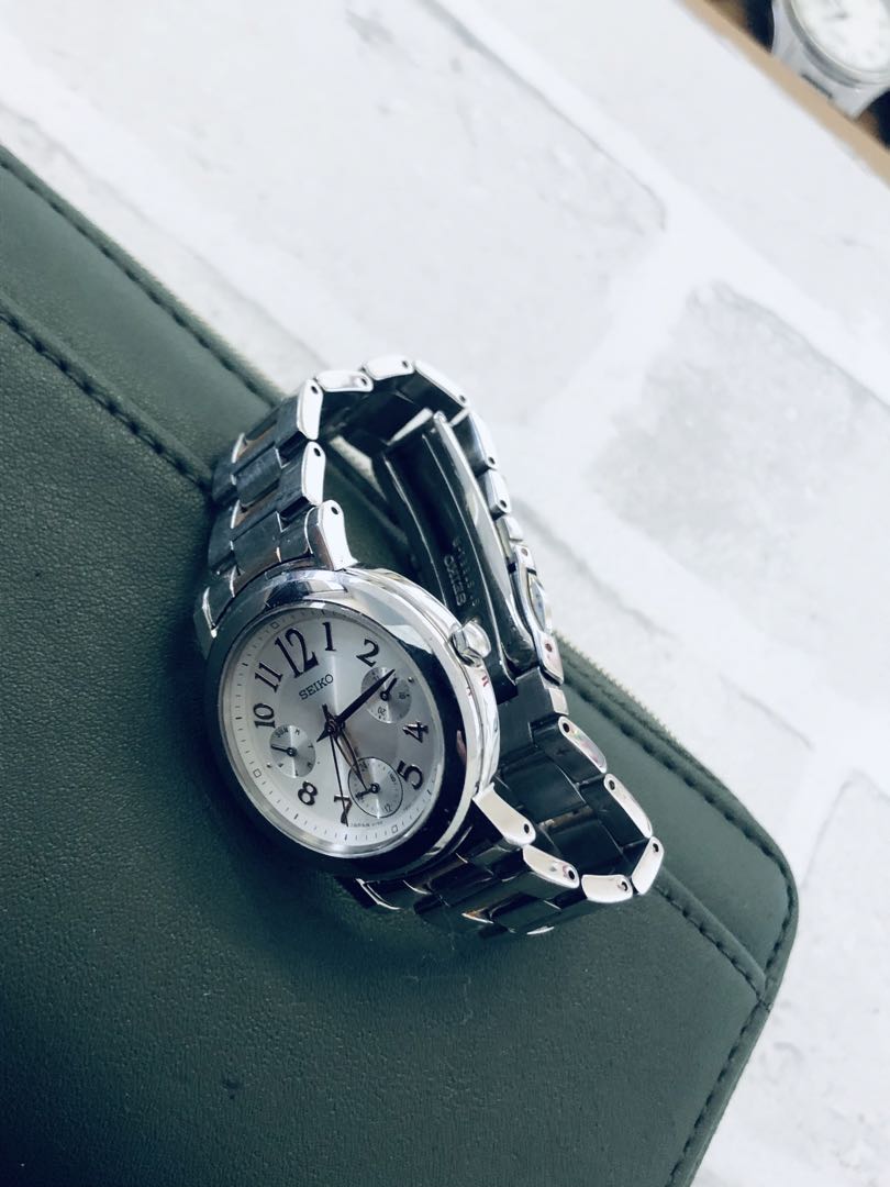 Seiko Five 5Y89-0AR0 Analog Quartz Women