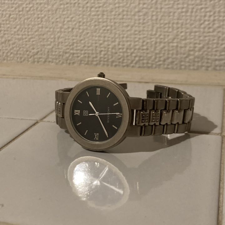 Givenchy Analog Quartz Men