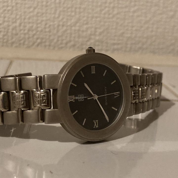 Givenchy Analog Quartz Men