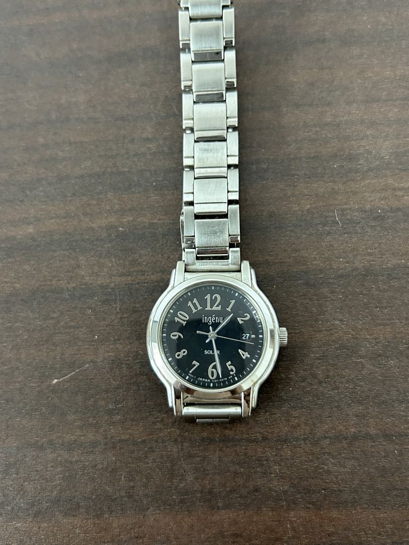 Seiko Alba ingénu ingenu Ingene V137-0AJ0 Analog Solar Women