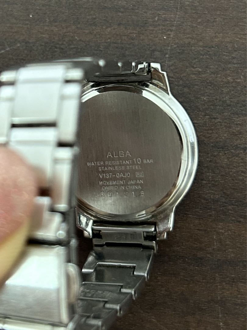 Seiko Alba ingénu ingenu Ingene V137-0AJ0 Analog Solar Women