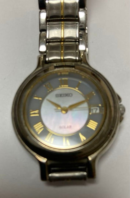 Seiko V182-0C70 Analog Solar Women