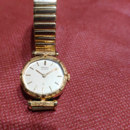 Seiko Analog Quartz Women