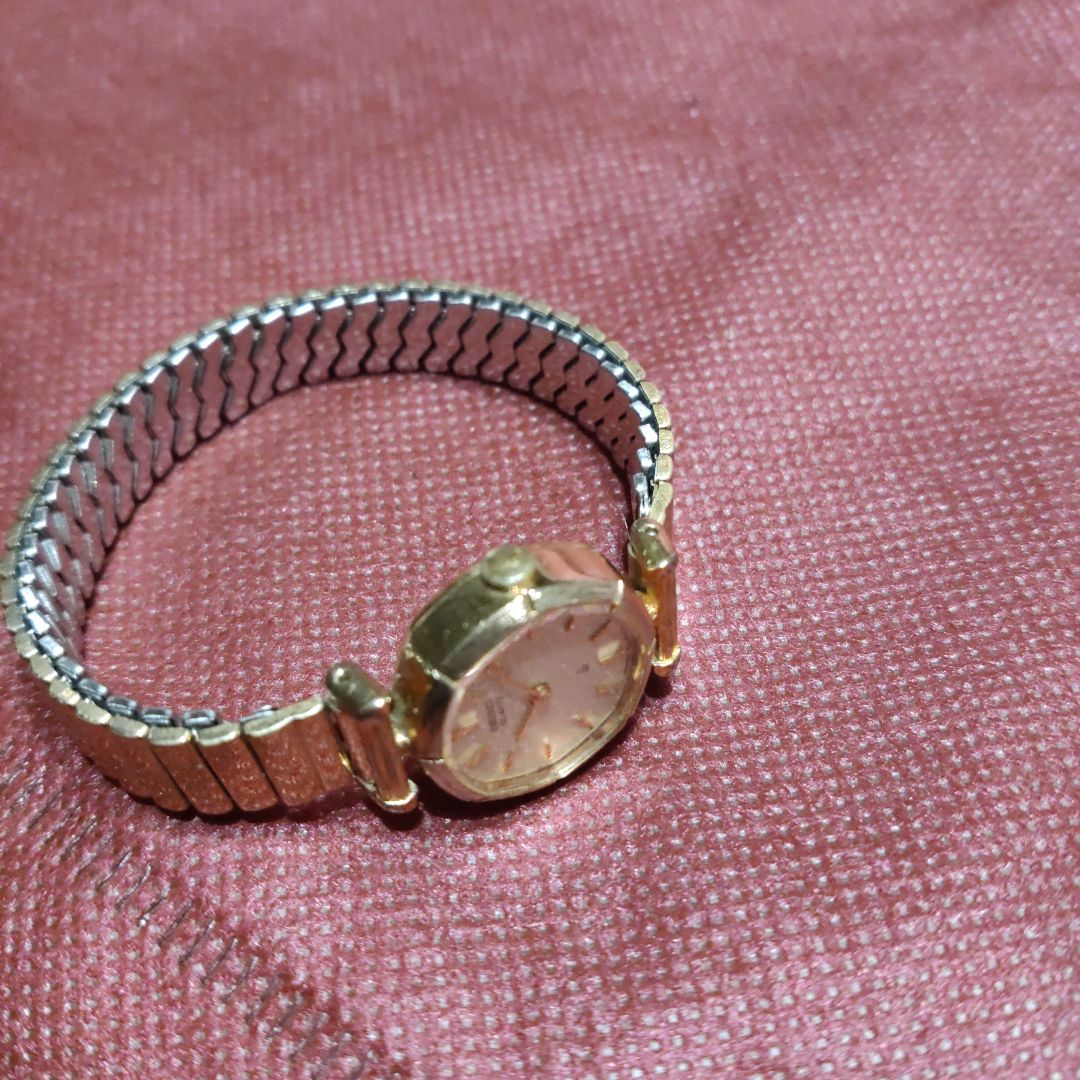 Seiko Analog Quartz Women