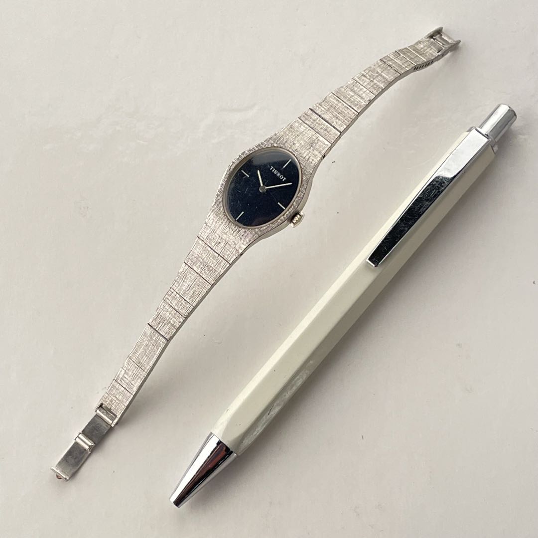 Tissot Acier Analog Mechanical (Manual) Women