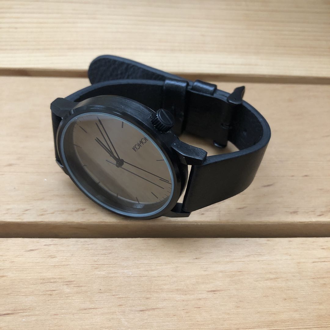 Komono KOM-W2890 Analog Quartz Women