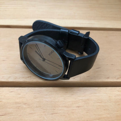 Komono KOM-W2890 Analog Quartz Women