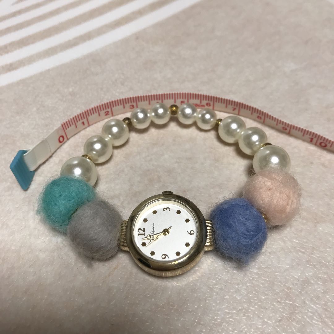 The Spoon Analog Quartz Women