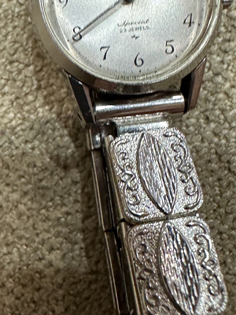 Seiko Special 1140-0100 Analog Mechanical (Manual) Women