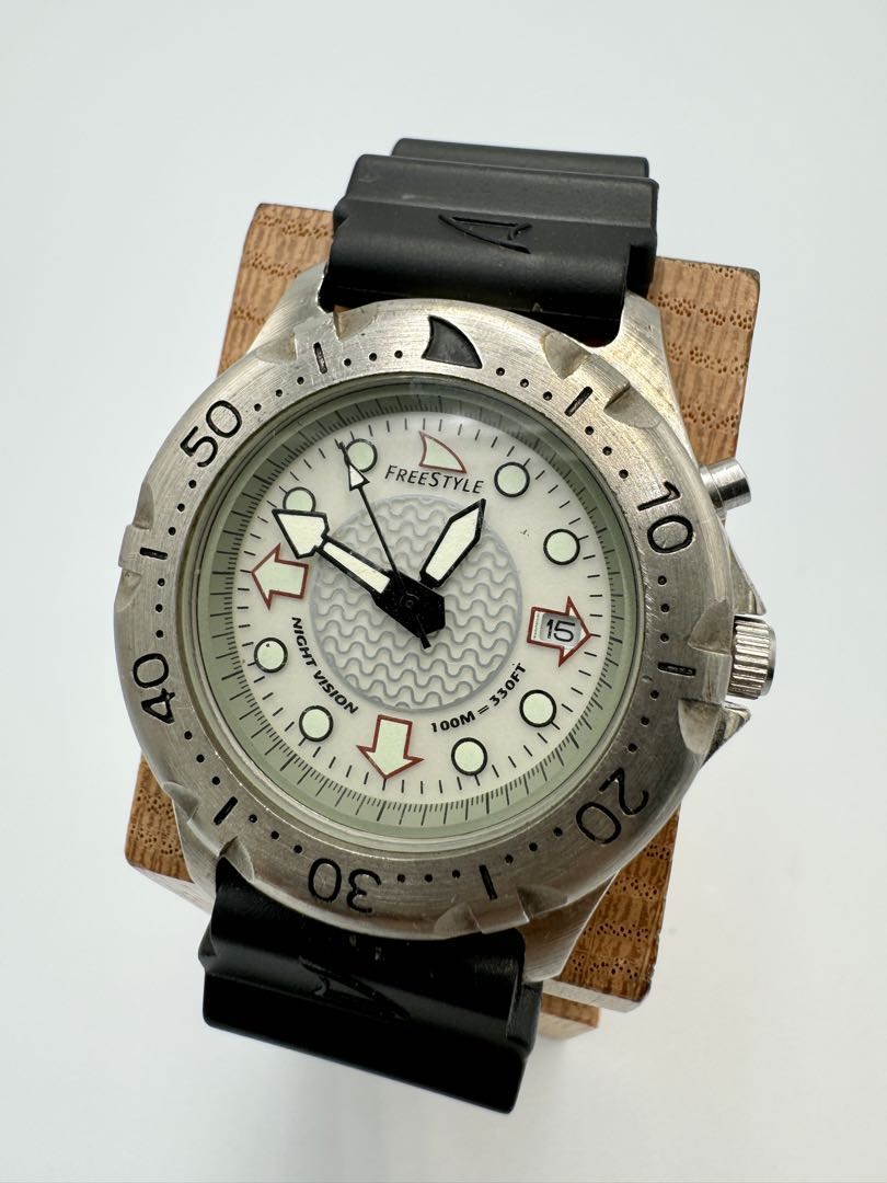 Freestyle Analog Quartz Men Watch