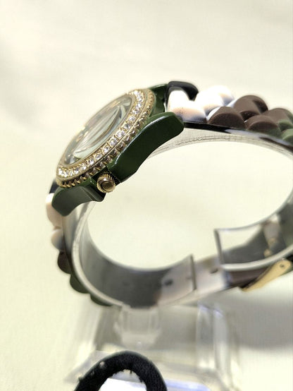 Geneva Platinum Analog Quartz Women ジュネーブプラチナ No 7805アーミーラインストーン稼働中