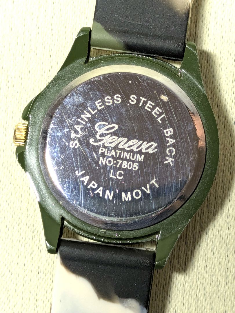 Geneva Platinum Analog Quartz Women ジュネーブプラチナ No 7805アーミーラインストーン稼働中