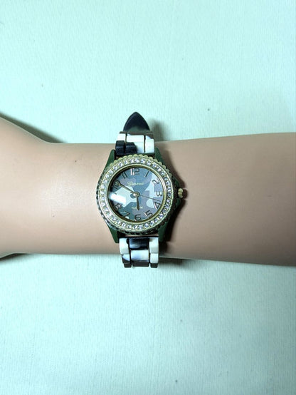 Geneva Platinum Analog Quartz Women ジュネーブプラチナ No 7805アーミーラインストーン稼働中