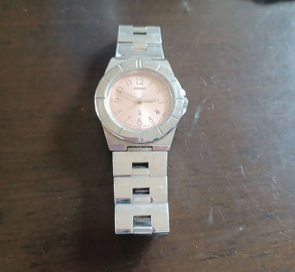 Seiko Analog Quartz Women
