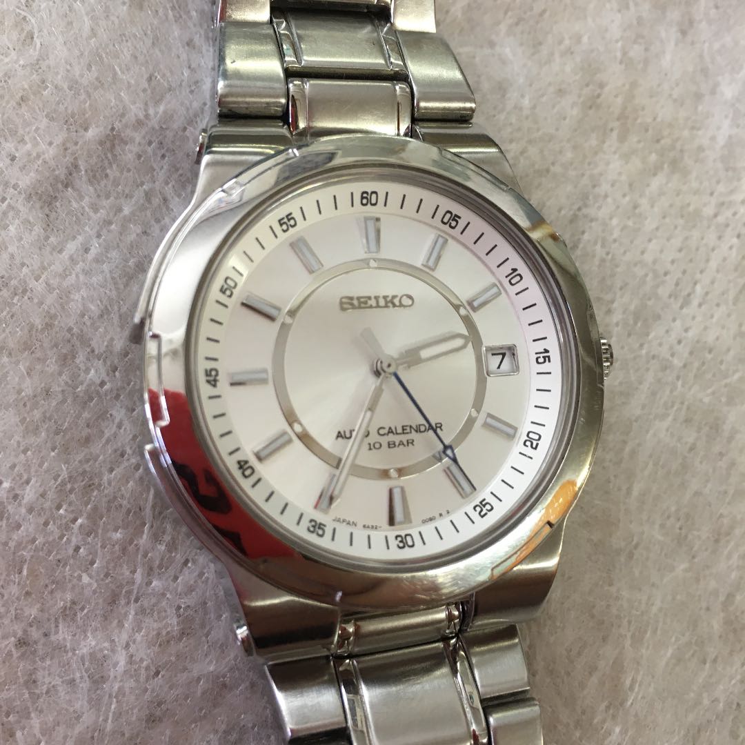Seiko 6A32-00V0 Analog Quartz Men