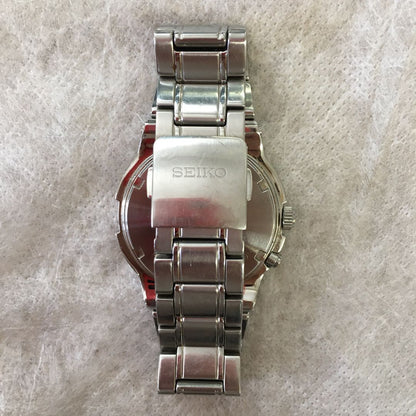 Seiko 6A32-00V0 Analog Quartz Men
