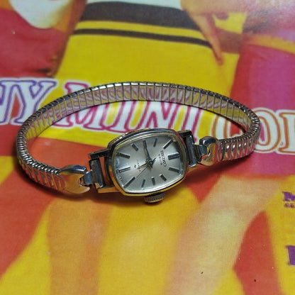 Seiko chorus Salvia Analog Mechanical (Manual) Women