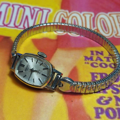 Seiko chorus Salvia Analog Mechanical (Manual) Women