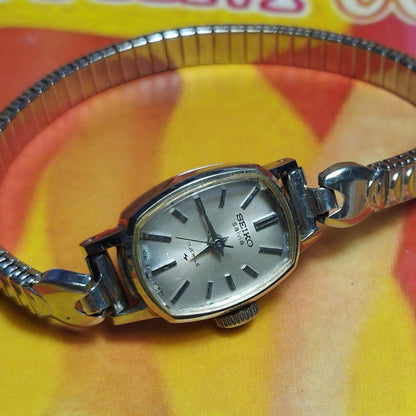 Seiko chorus Salvia Analog Mechanical (Manual) Women