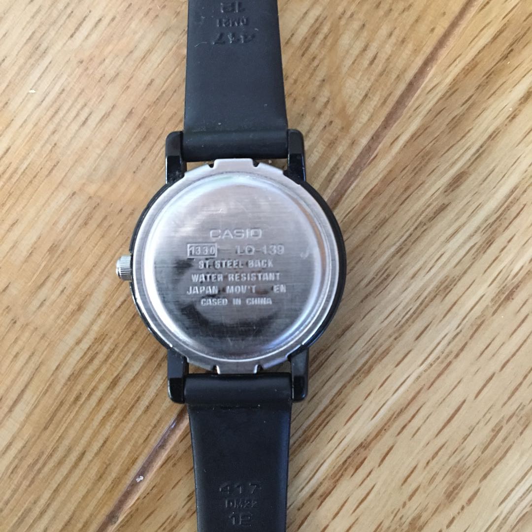 Casio LQ-139 Analog Quartz Women