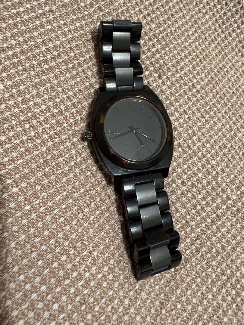 Analog Mechanical (Manual) Women